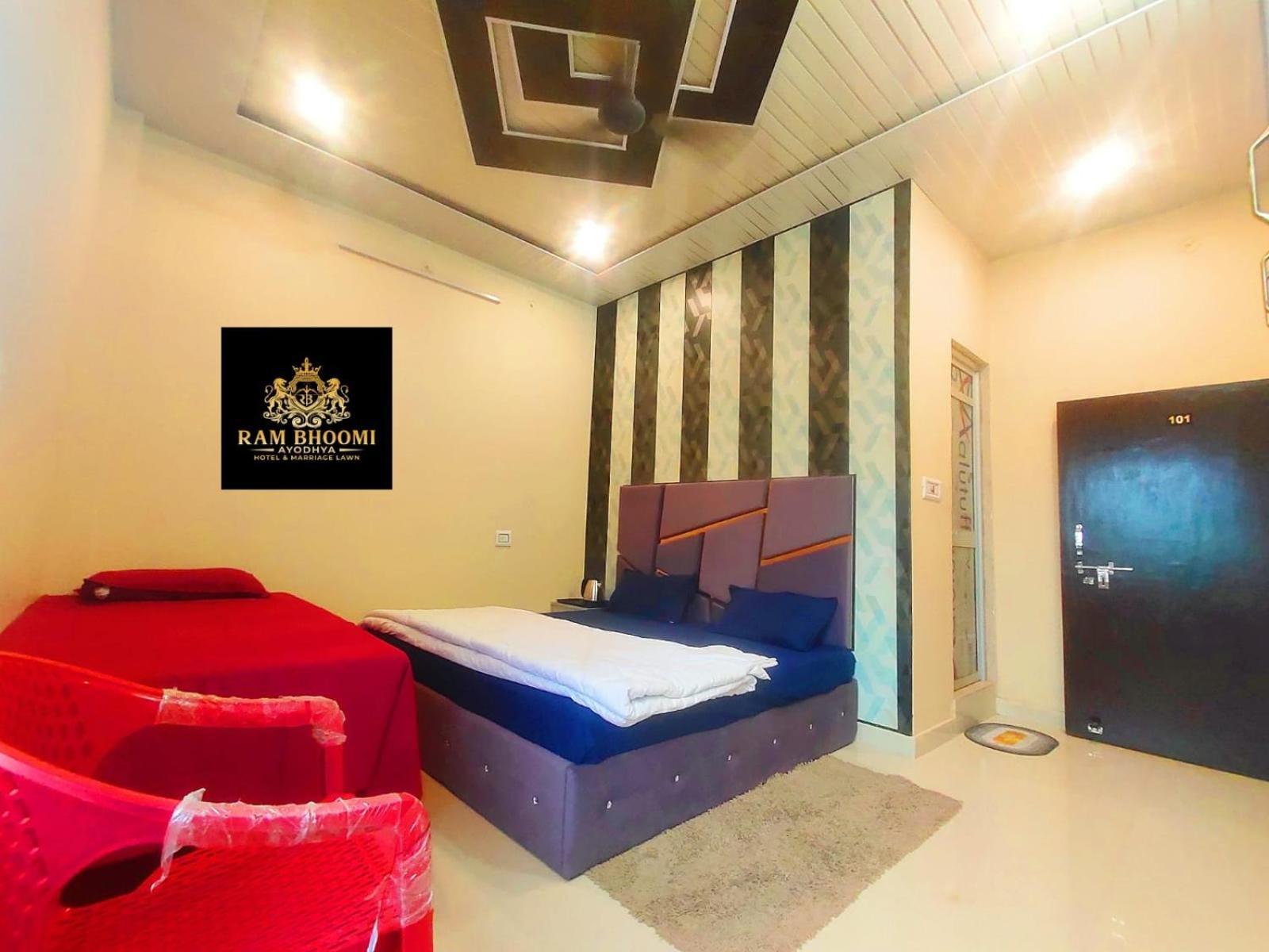 Hotel Rambhoomi Ayodhya Exteriör bild